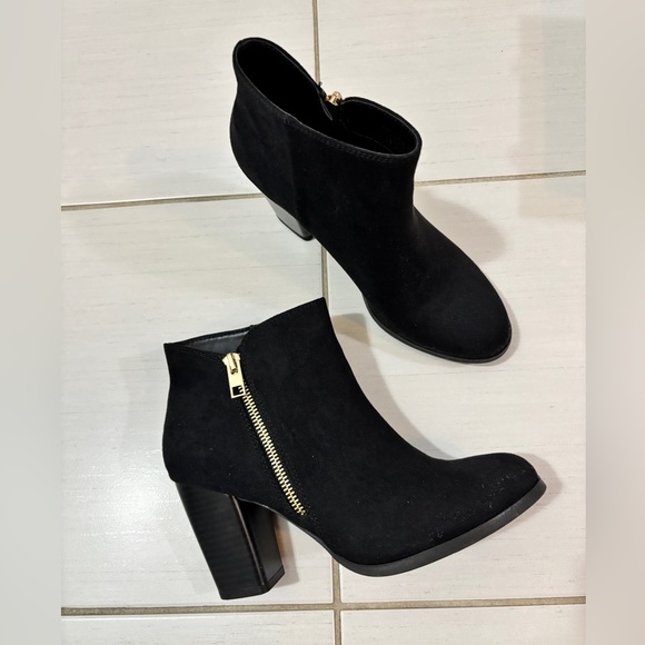 Black Ankle boots - Picture 1 of 4